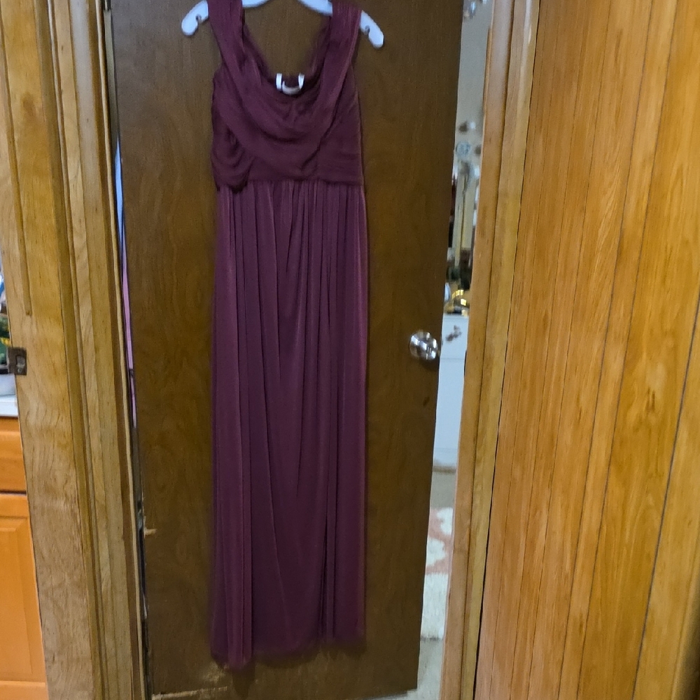 Elegant Burgundy Evening Gown